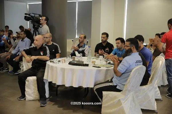 ?i=corr%2f19%2fkoo_19098