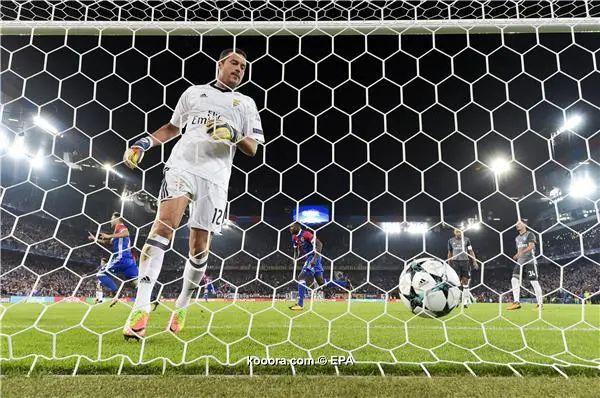 ?i=epa%2fsoccer%2f2017-09%2f2017-09-27%2f2017-09-27-06231058_epa