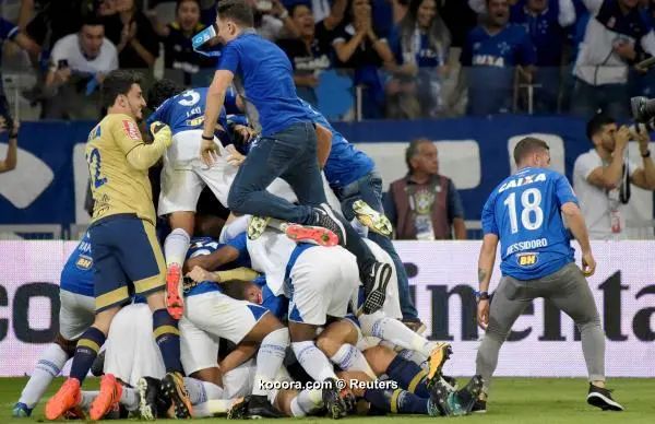 ?i=reuters%2f2017-09-28%2f2017-09-28t034529z_956257404_rc1670496e10_rtrmadp_3_soccer-brazil_reuters