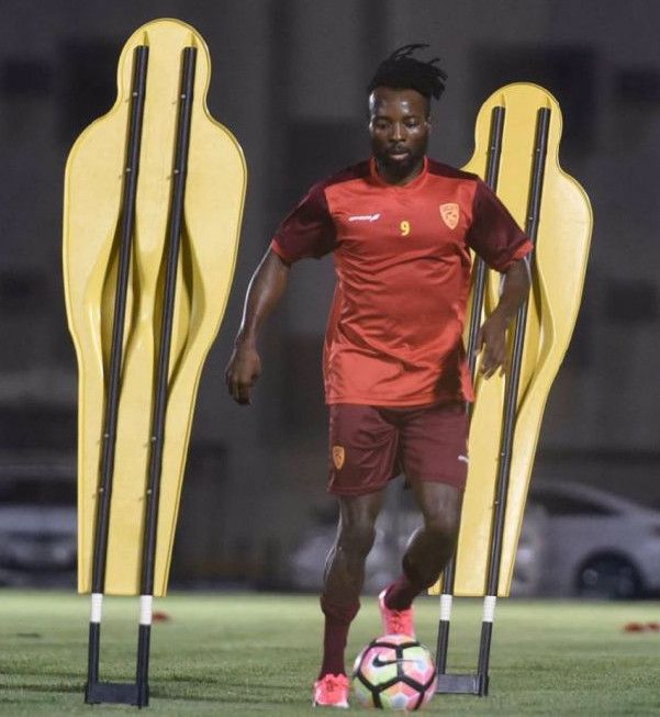 ستانلي أوهاويتشى