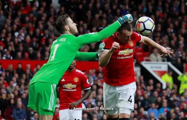 ?i=reuters%2f2017-09-30%2f2017-09-30t154238z_677044363_rc1c8db57ae0_rtrmadp_3_soccer-england-mun-cry_reuters