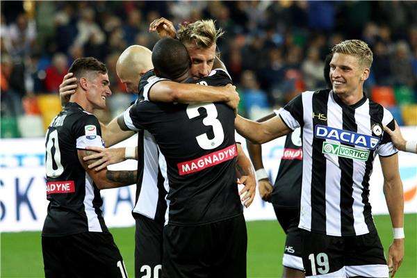 فرحة لاعبي أودينيزي