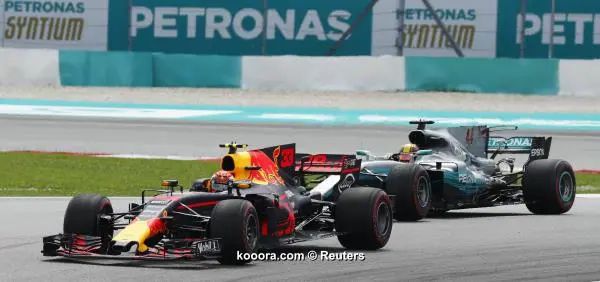 ?i=reuters%2f2017-10-01%2f2017-10-01t075707z_2056624415_hp1eda10m362q_rtrmadp_3_motor-f1-malaysia_reuters