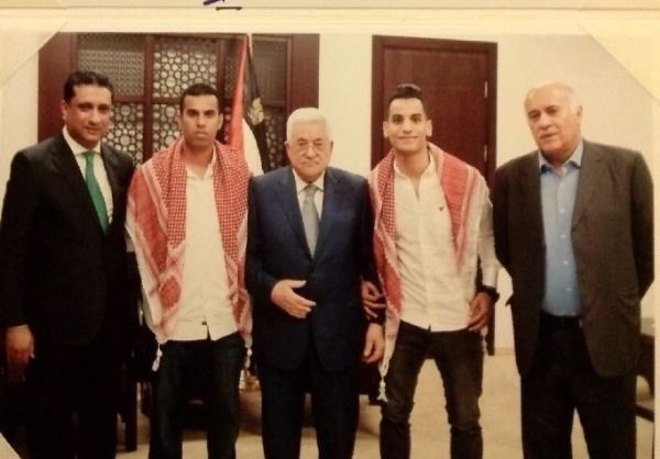 من تكريم عباس لأبو غوش والعساف