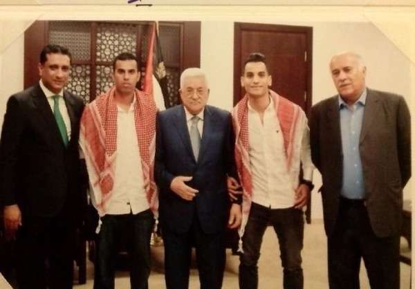 من تكريم عباس لأبو غوش والعساف