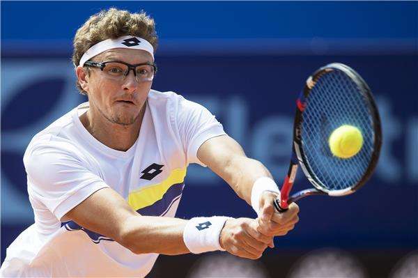 دينيس إيستومن