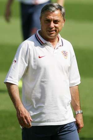 2006-06-17t161037z_01_wcdsn21_rtridsp_2_sport-soccer-world