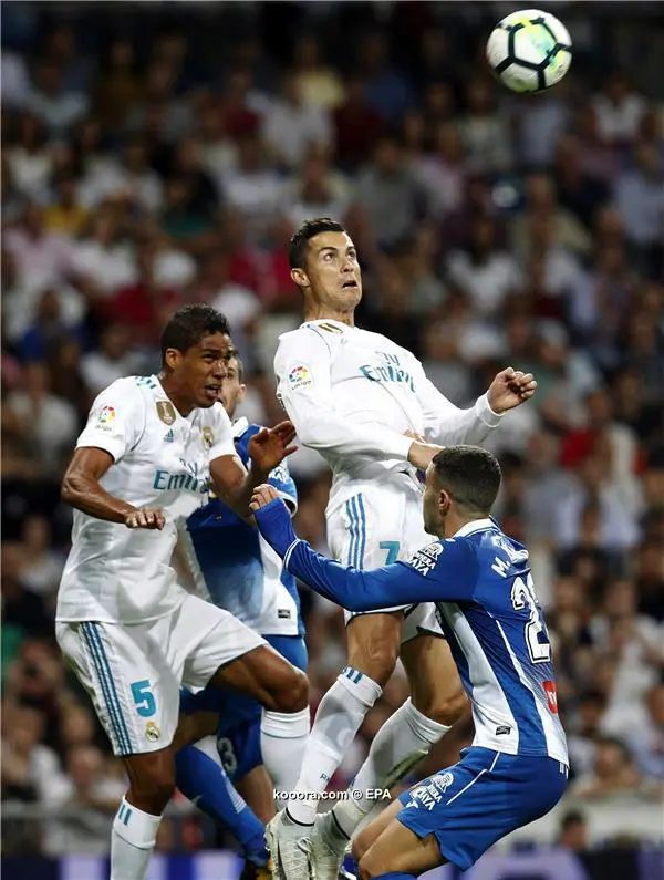 ?i=epa%2fsoccer%2f2017-10%2f2017-10-01%2f2017-10-01-06239146_epa