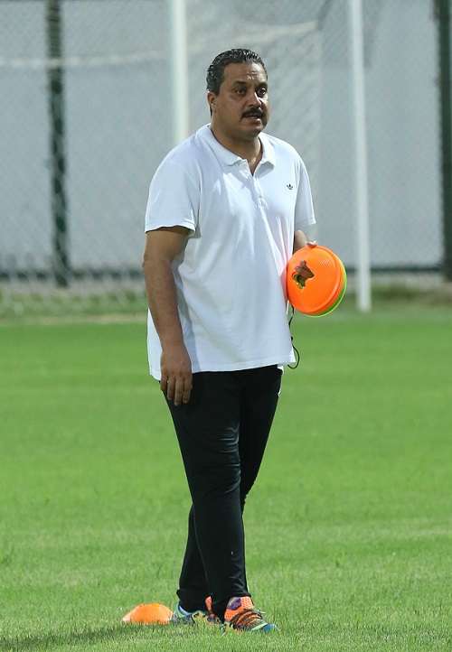 عبد العزيز حمادة