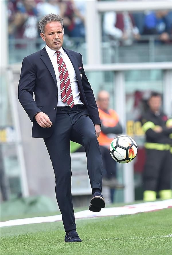 ميهايلوفيتش مدرب تورينو