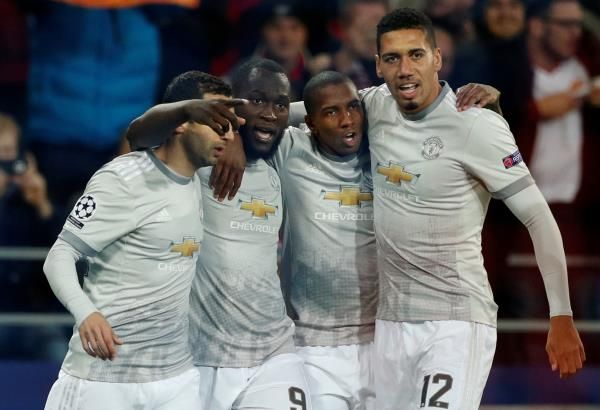 لاعبو مانشستر يونايتد