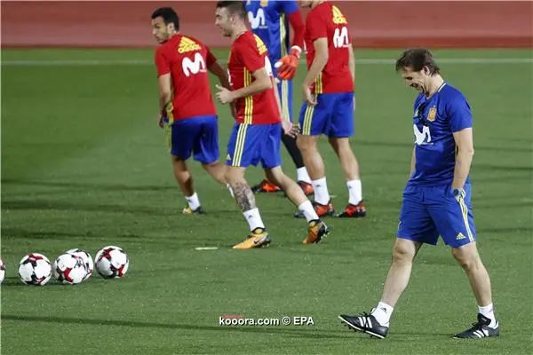 ?i=epa%2fsoccer%2f2017-10%2f2017-10-02%2f2017-10-02-06240493_epa