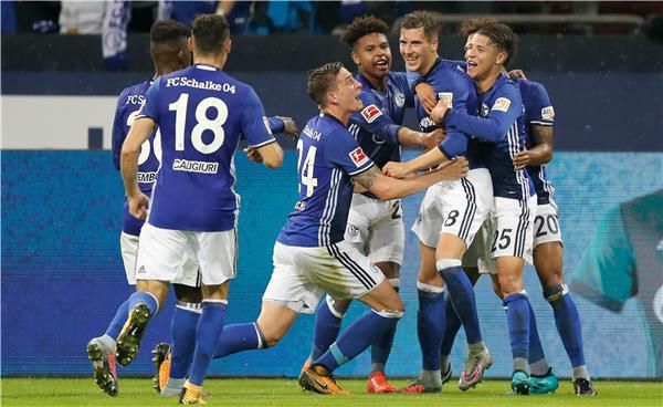 لاعبو شالكة