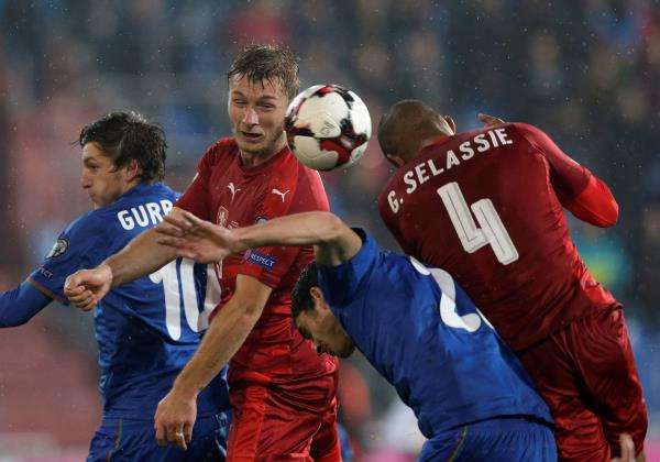 أذربيجان والتشيك