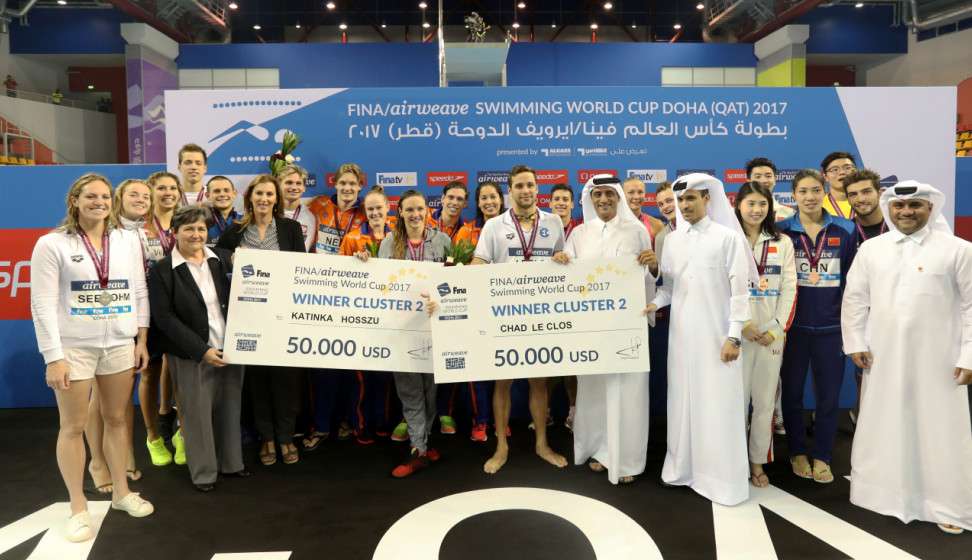 جانب من تسليم الجوائز