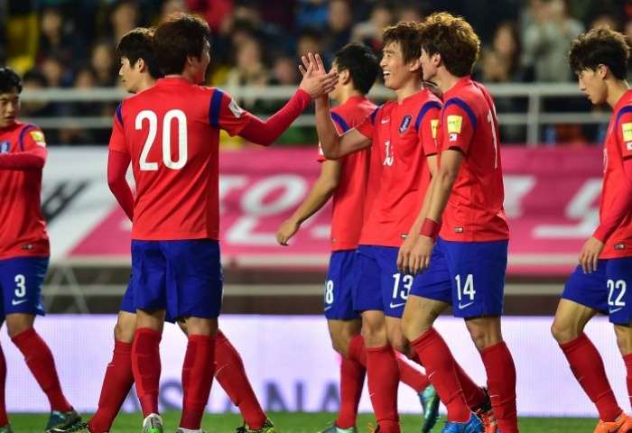 لاعبو كوريا الجنوبية