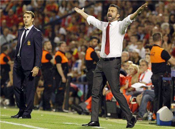 جولين لوبيتيجي - يسار