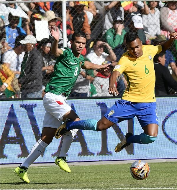 أليكس ساندرو