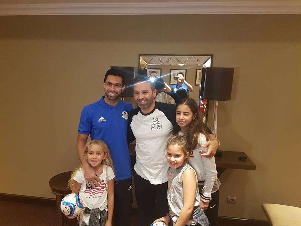 حازم إمام اثناء زيارة المنتخب 