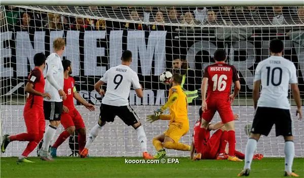 ?i=epa%2fsoccer%2f2017-10%2f2017-10-08%2f2017-10-08-06253430_epa