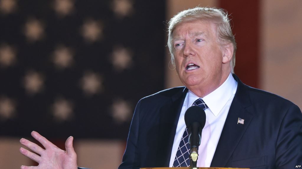 دونالد ترامب 