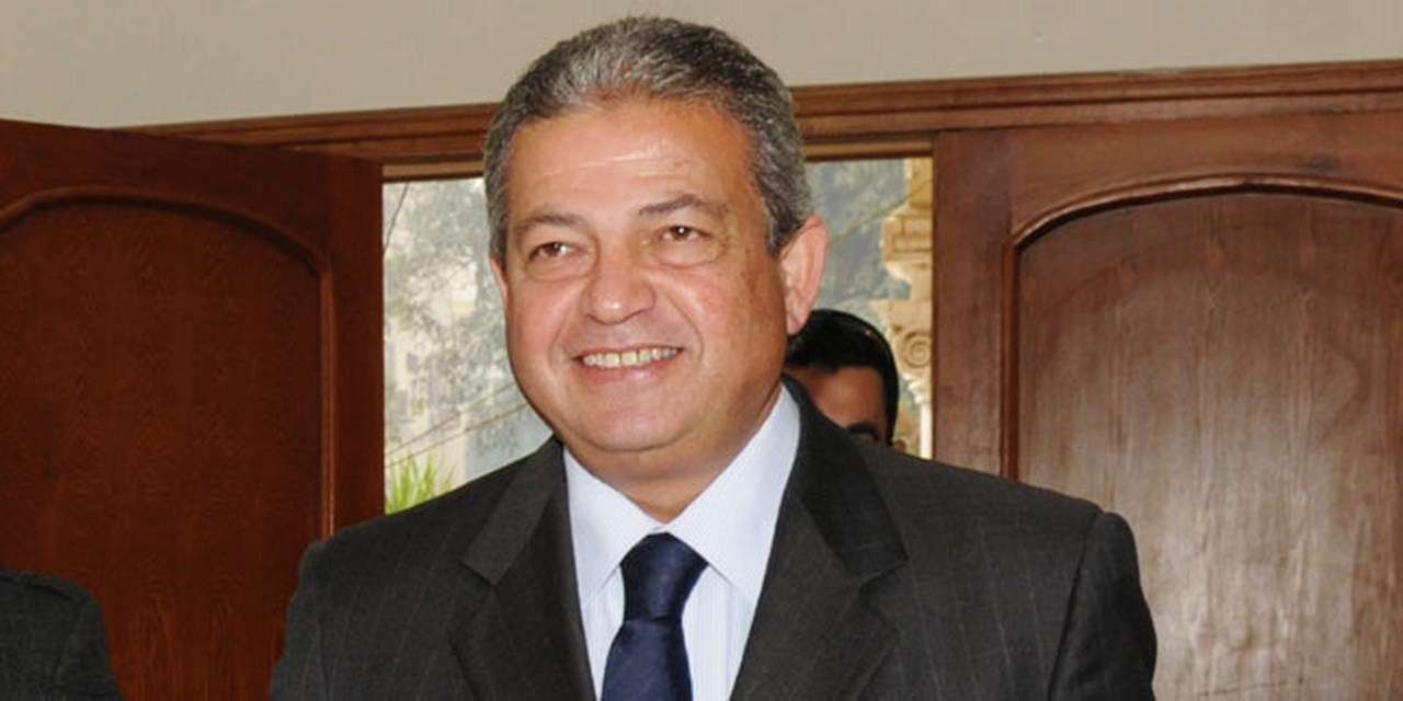 خالد عبد العزيز
