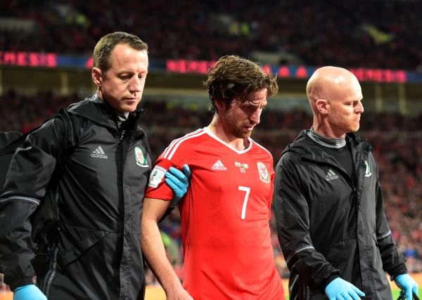 أثناء خروج جو آلين مصابًا