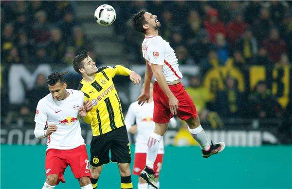 جانب من لقاء سابق بين الفريقين