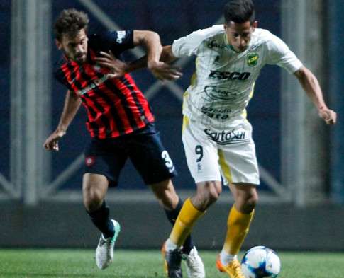 من لقاء سان لورينزو وديفينسا إي خوستيسيا