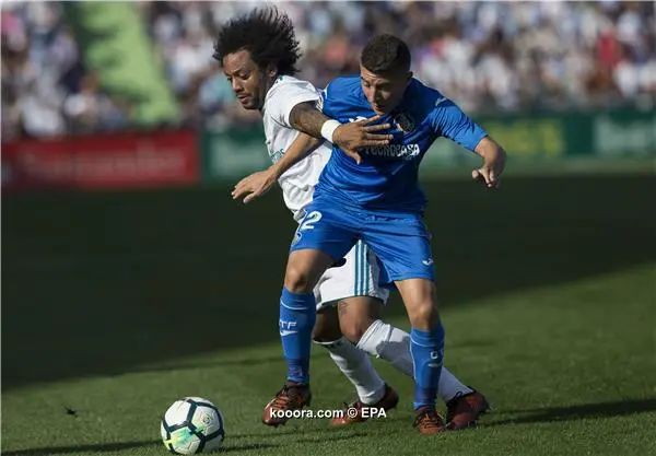 ?i=epa%2fsoccer%2f2017-10%2f2017-10-14%2f2017-10-14-06265512_epa