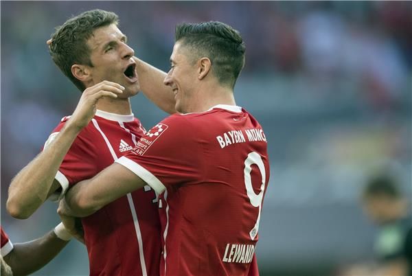 توماس مولر وليفاندوفسكي