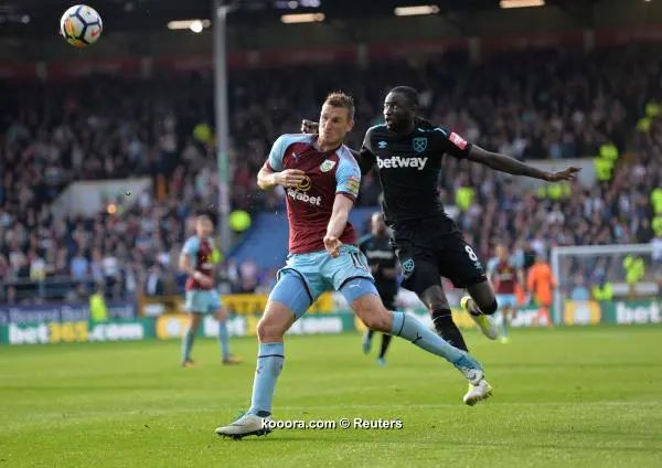 ?i=reuters%2f2017-10-14%2f2017-10-14t153906z_354906917_rc112ae6f710_rtrmadp_3_soccer-england-bur-whu_reuters