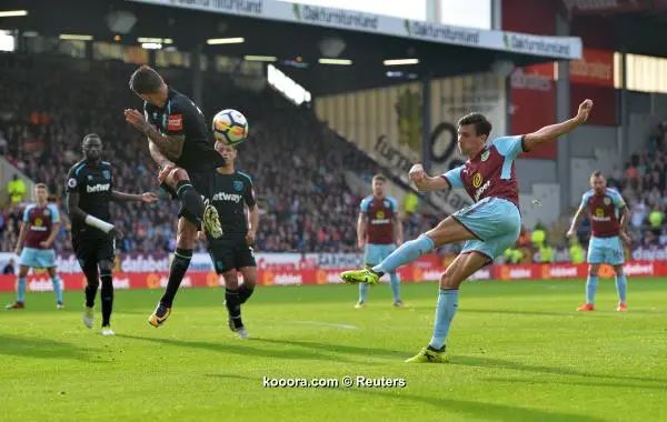 ?i=reuters%2f2017-10-14%2f2017-10-14t153809z_1930249787_rc1228043980_rtrmadp_3_soccer-england-bur-whu_reuters