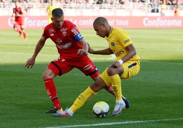 كيليان مبابي خلال المباراة