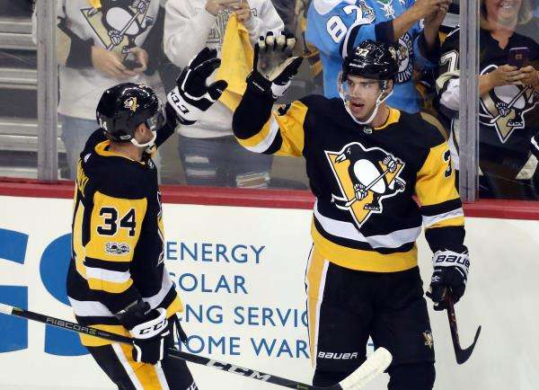 2017-10-15t010446z_1920186586_nocid_rtrmadp_3_nhl-florida-panthers-at-pittsburgh-penguins_reuters