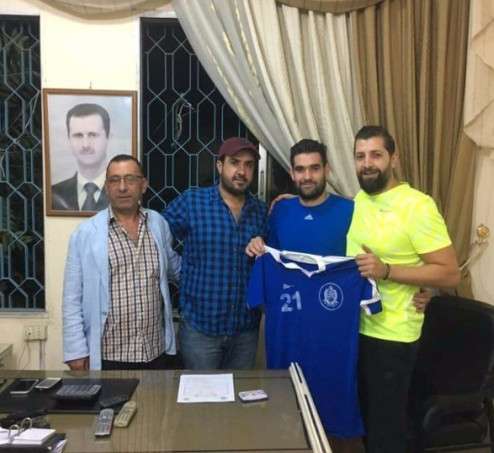 أحمد حاج محمد أثناء تقديمه