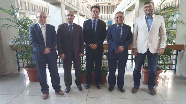 received_1640630842668251