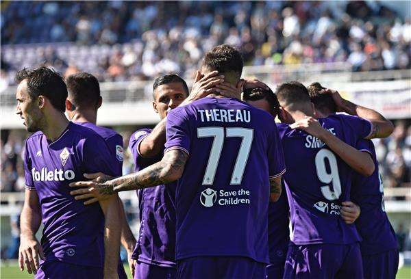 فرحة لاعبي فيورنتينا