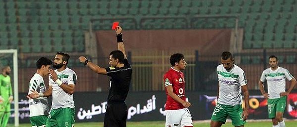 أثناء طرد هشام شحاتة