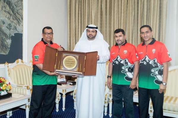 جانب من استقبال اللاعبين