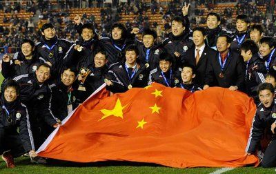 إحتفال لاعبي الصين بلقب شرق آسيا 2010
