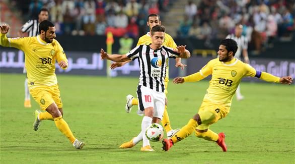 لقطة من مباراة سابقة بين الفريقين