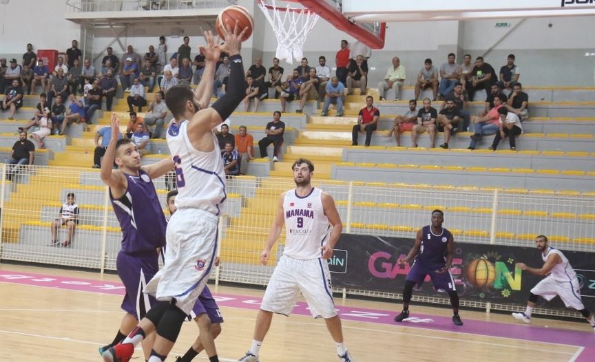 لقطة لإحدى مباريات المنامة مع الاتحاد (أرشيفية)