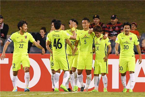 لاعبو أوراوا