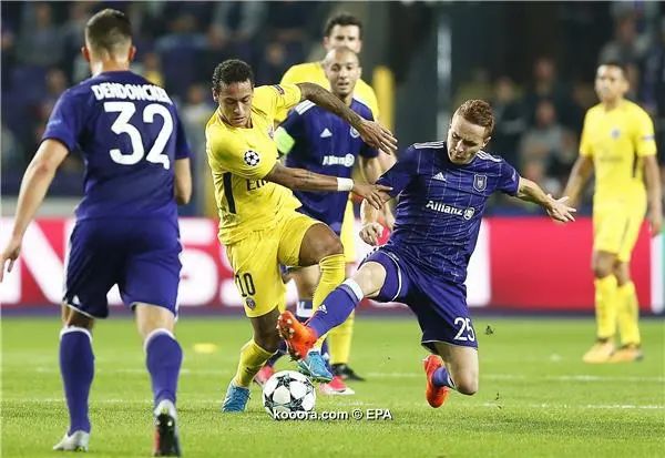 ?i=epa%2fsoccer%2f2017-10%2f2017-10-18%2f2017-10-18-06274329_epa