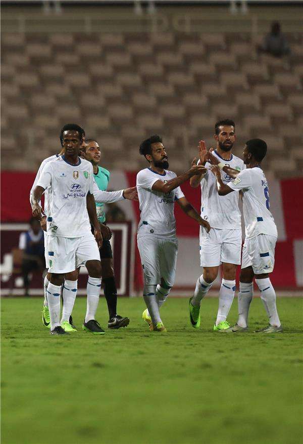 لاعبو الفتح