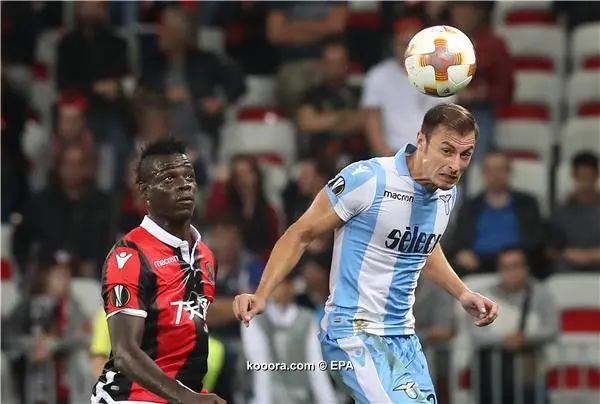 ?i=epa%2fsoccer%2f2017-10%2f2017-10-19%2f2017-10-19-06276621_epa