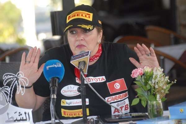 هند الشاوش خلال المؤتمر الصحفي