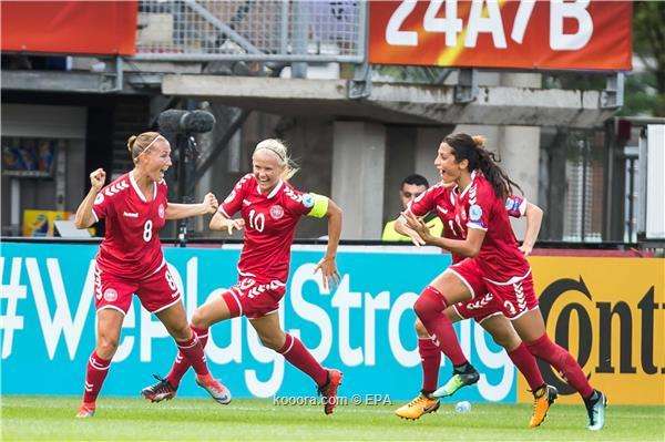 لاعبات منتخب الدانمارك