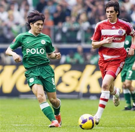 يوشيتو أوكوبو عندما كان بصفوف فريق فولفسبورغ الالماني